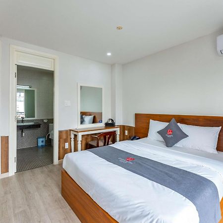 Edoya Hotel Phu My Hung Хошимин Екстериор снимка