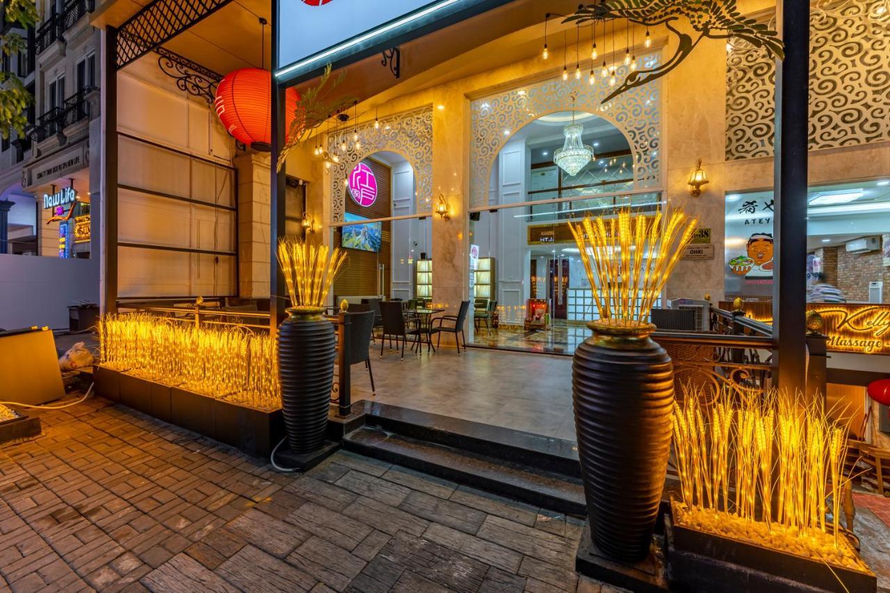Edoya Hotel Phu My Hung Хошимин Екстериор снимка