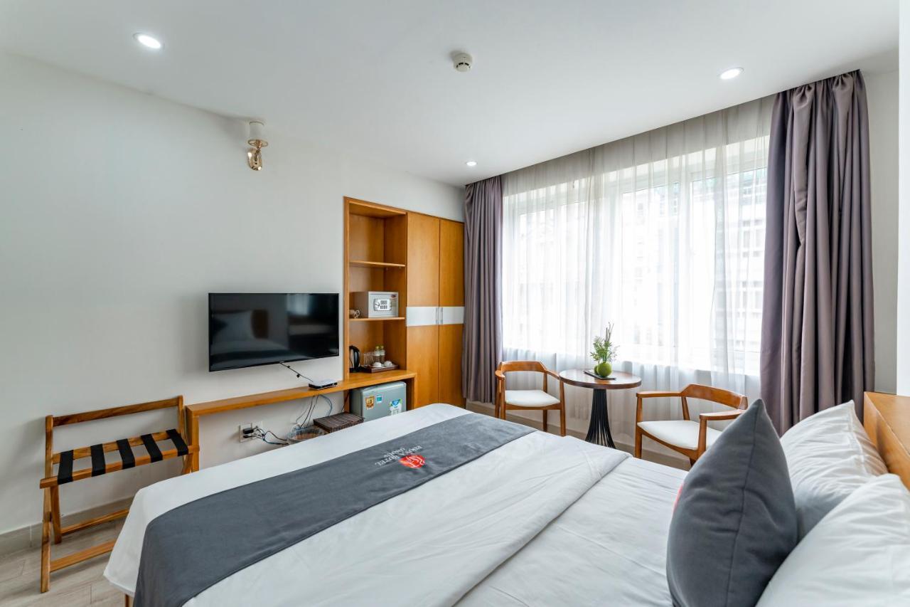Edoya Hotel Phu My Hung Хошимин Екстериор снимка