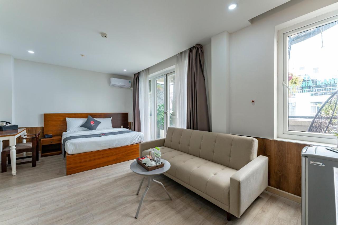 Edoya Hotel Phu My Hung Хошимин Екстериор снимка