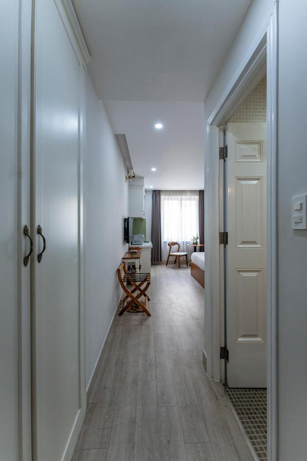 Edoya Hotel Phu My Hung Хошимин Екстериор снимка