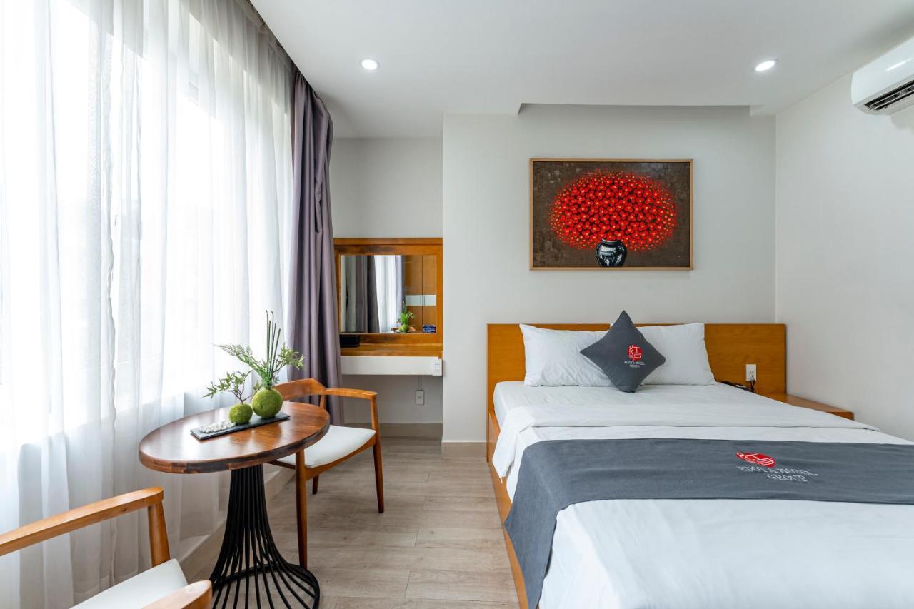 Edoya Hotel Phu My Hung Хошимин Екстериор снимка